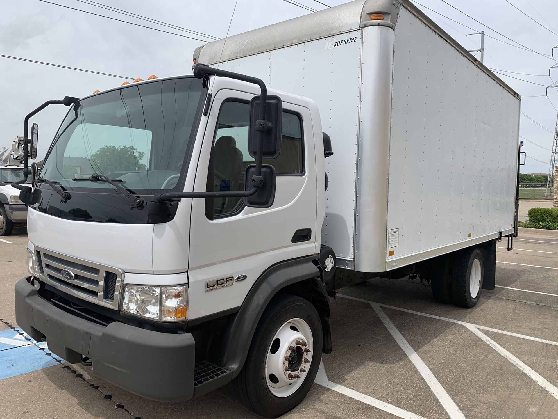 2007 Ford Low Cab Forward BOX TRUCK WITH LAWN PACKAGE for Sale in