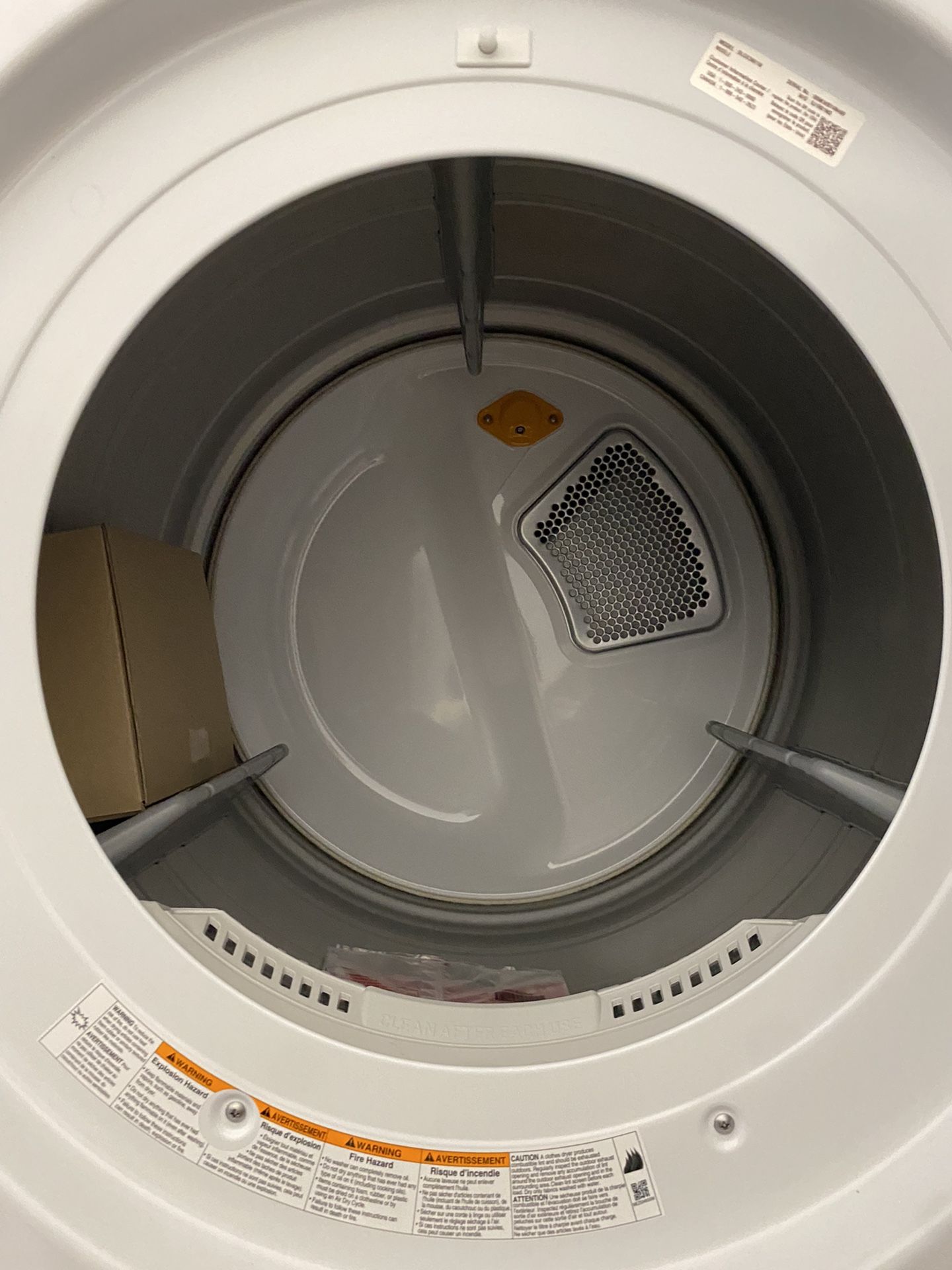 NEW LG GAS LAUNDRY PAIR WITH SMART THINQ CONNECT