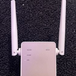 NETGEAR Wifi Range Extender (Ethernet Port) Thumbnail