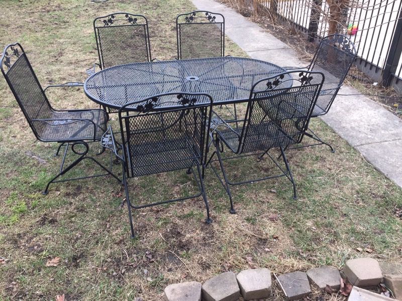Vintage Sunbeam Wrought Iron Patio Set For In Elmwood Park Il Offerup - Sunbeam Wrought Iron Patio Table