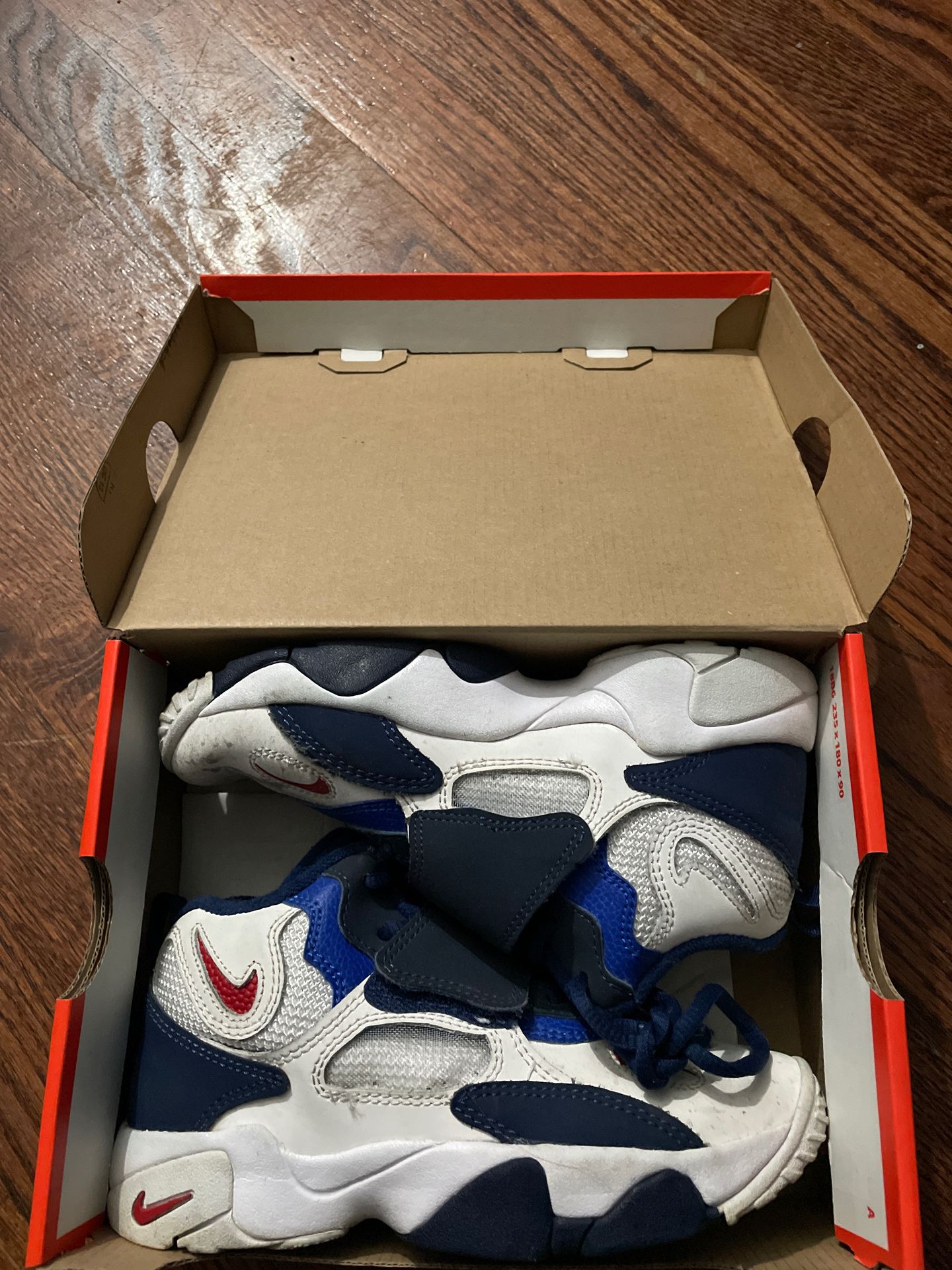 Nike shoes for kids size 1.5