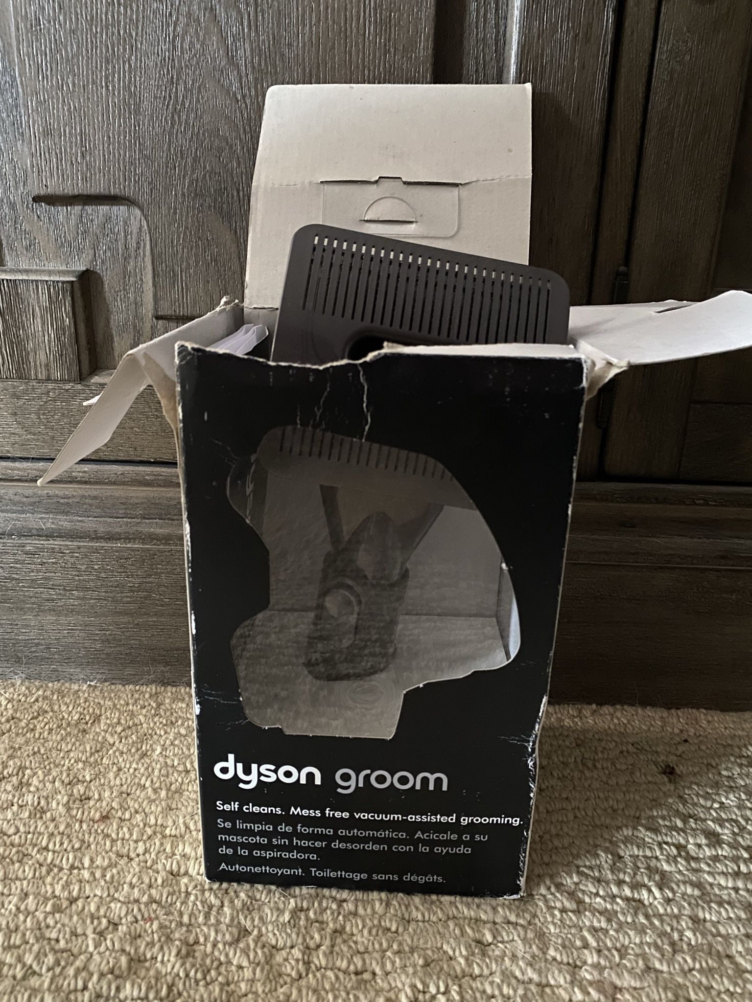 Stain Groom Attachment