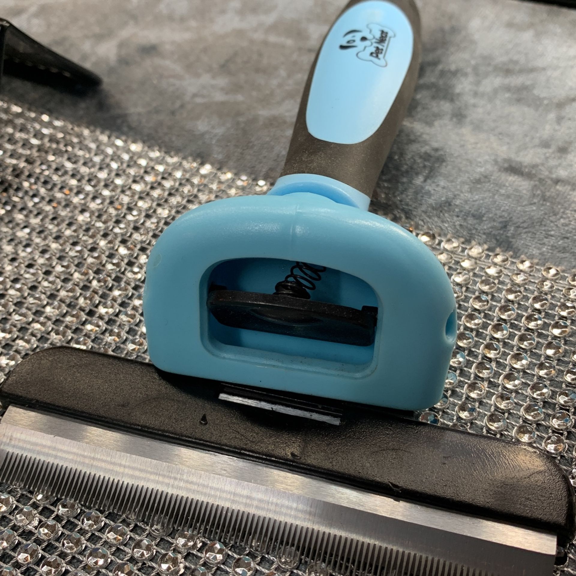 Pet Grooming Tool