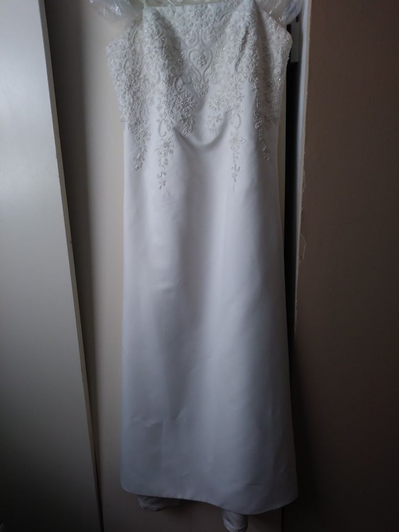 Wedding dress