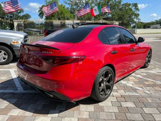 2018 Alfa Romeo Giulia Thumbnail