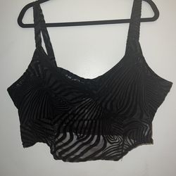 PrettyLittleThing Crop Top Thumbnail