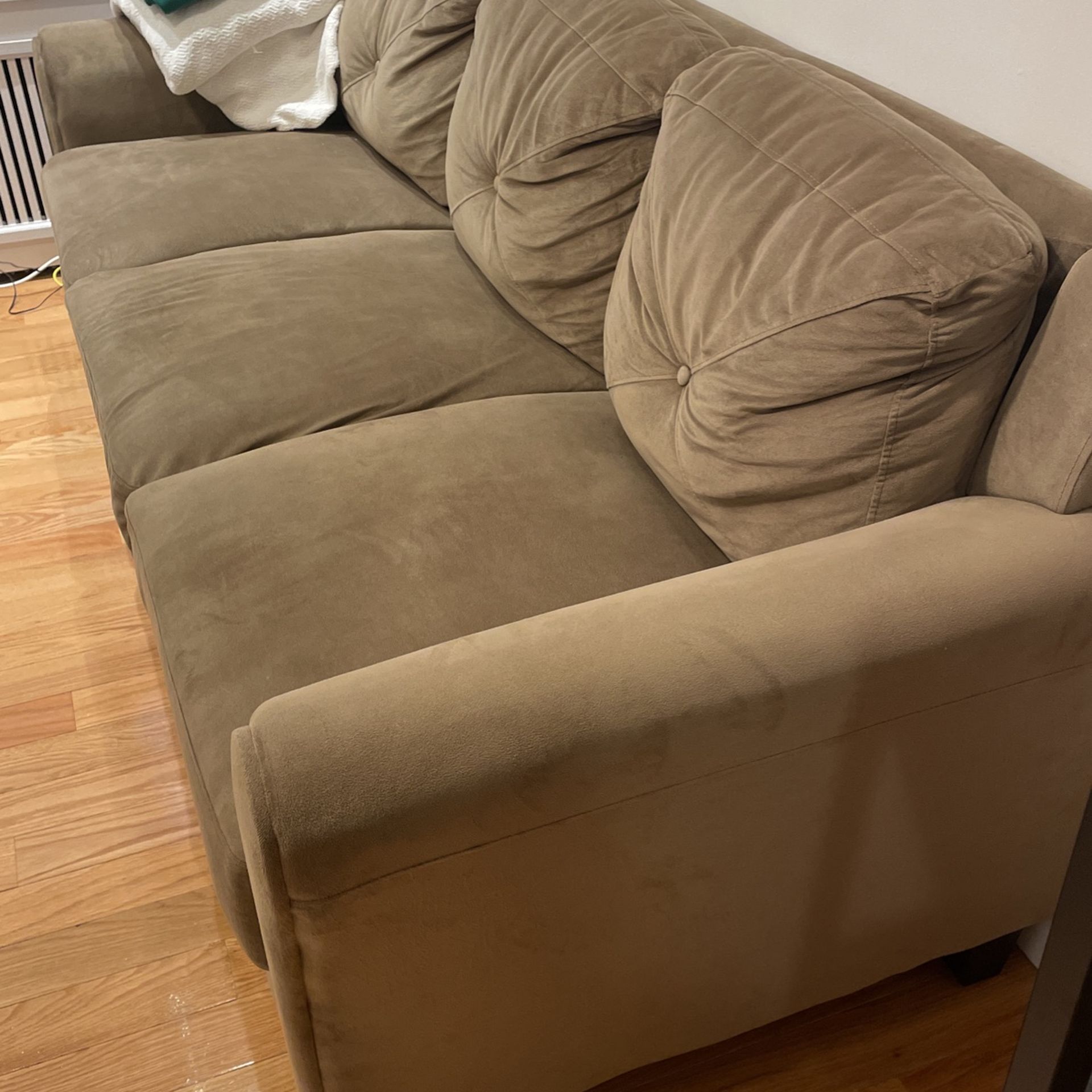 Suede Three Seat Sofa (Easy To Disassemble)