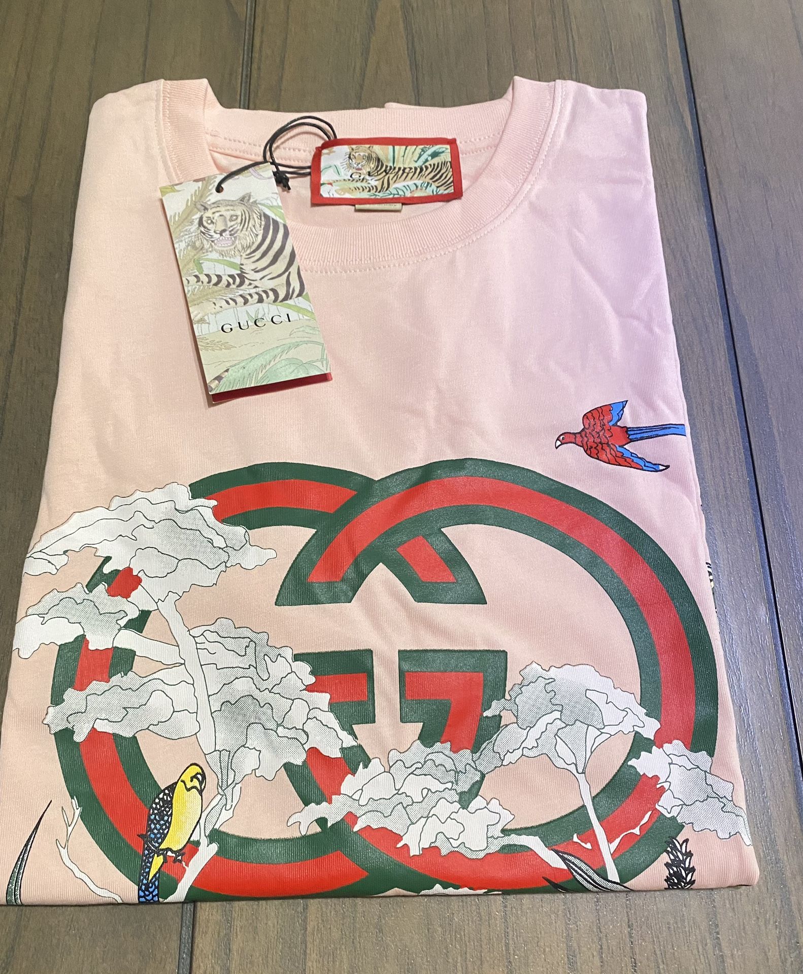 BEAUTIFUL DESIGNER T-SHIRT GUCCI, Read Description For Details β¦
