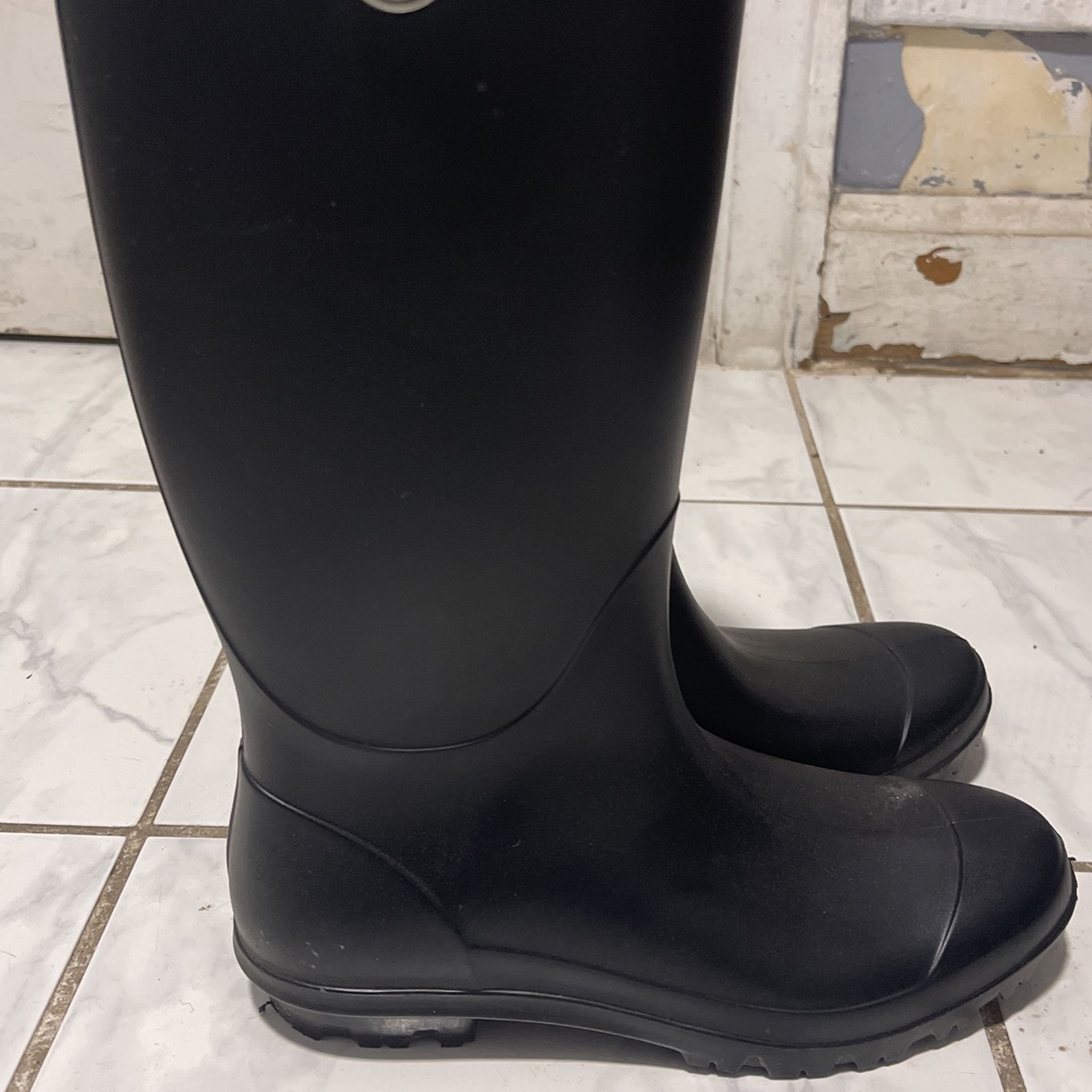 Ugg Rain Boot Matte Size