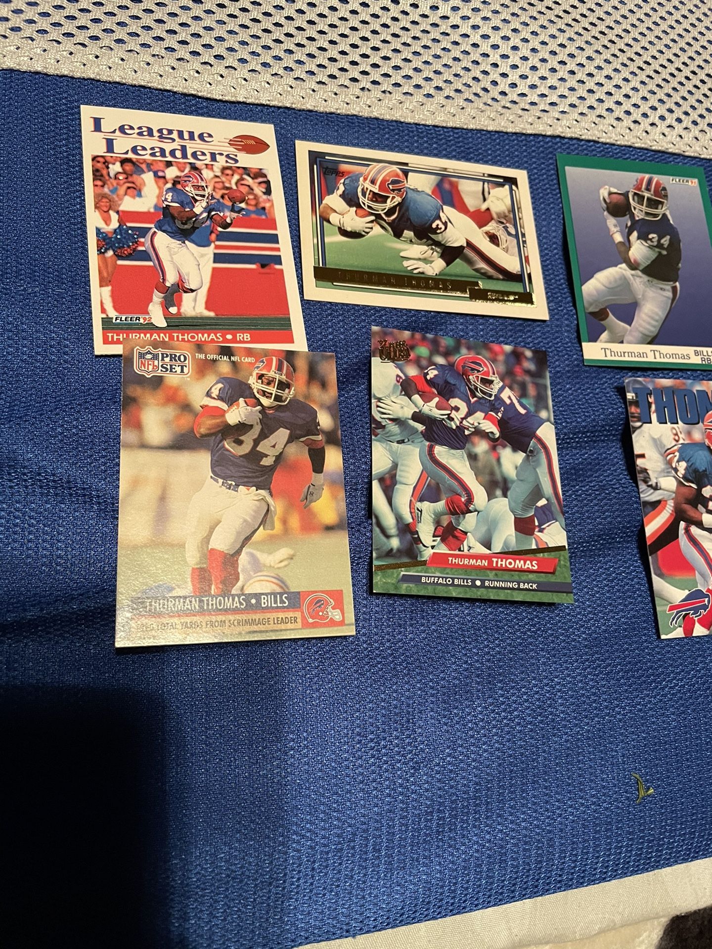 Thurman Thomas Trading Card Bundle