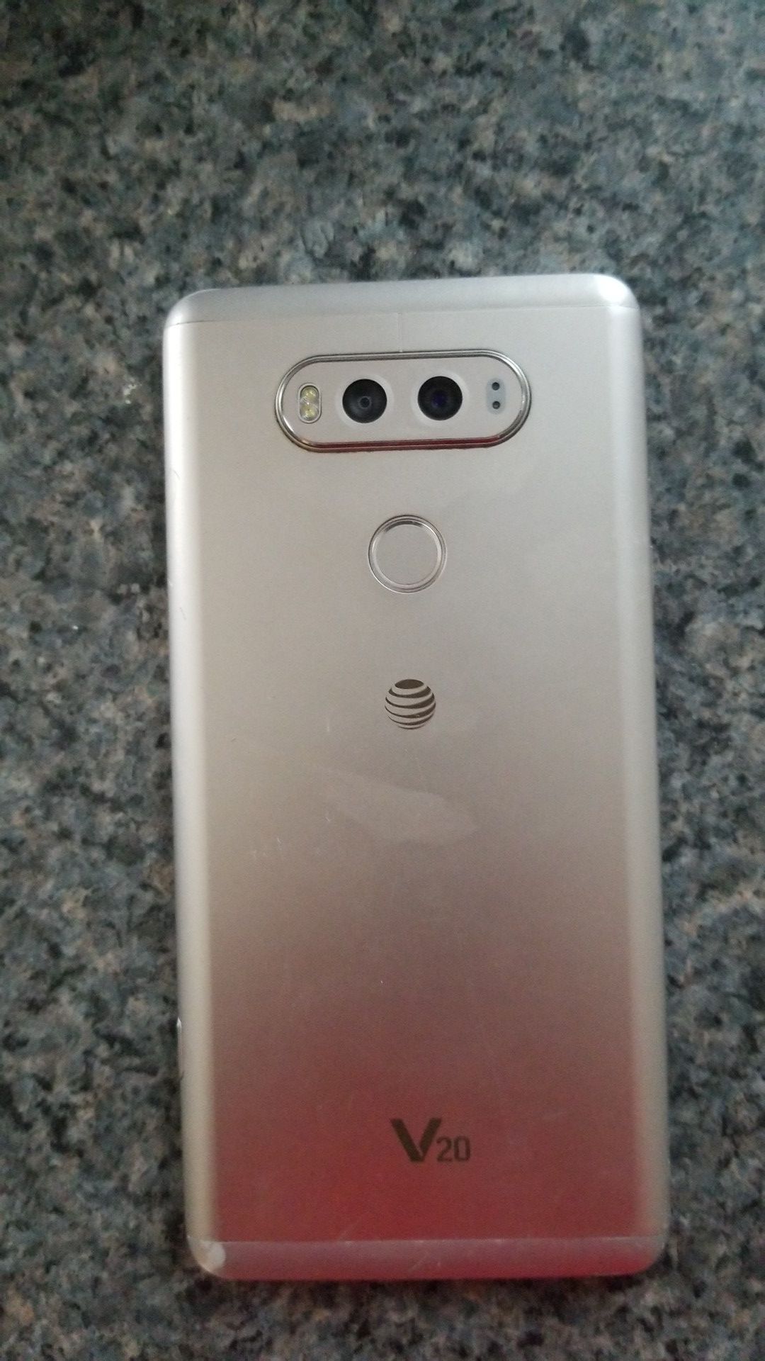 LG V20 (Unlocked)