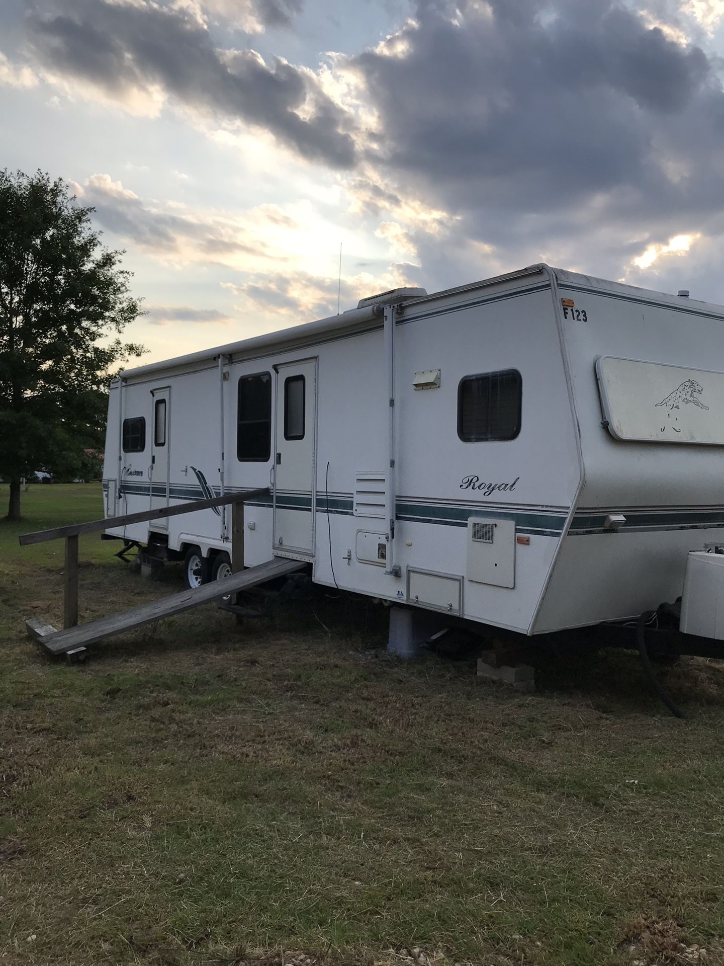 1998 Coachman Royal Camper for Sale in Moncks Corner, SC OfferUp