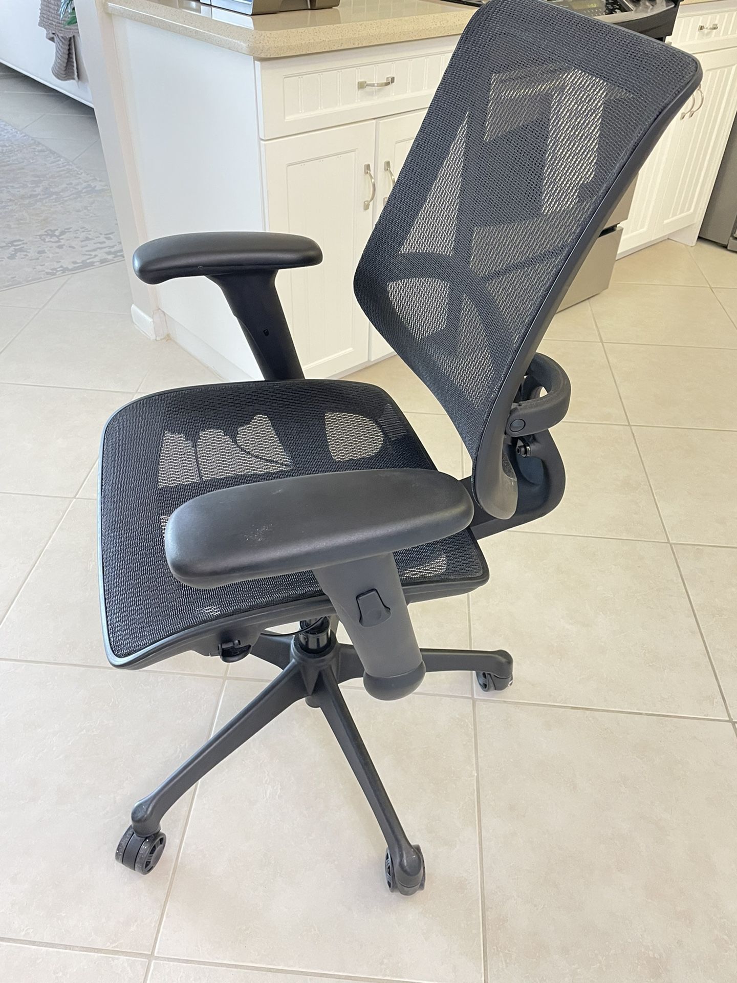 WorkPro® 1000 Series Ergonomic Mesh/Mesh Mid-Back Task Chair, Black/Black