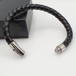 "Leather Bracelets for men, MO102

  Thumbnail
