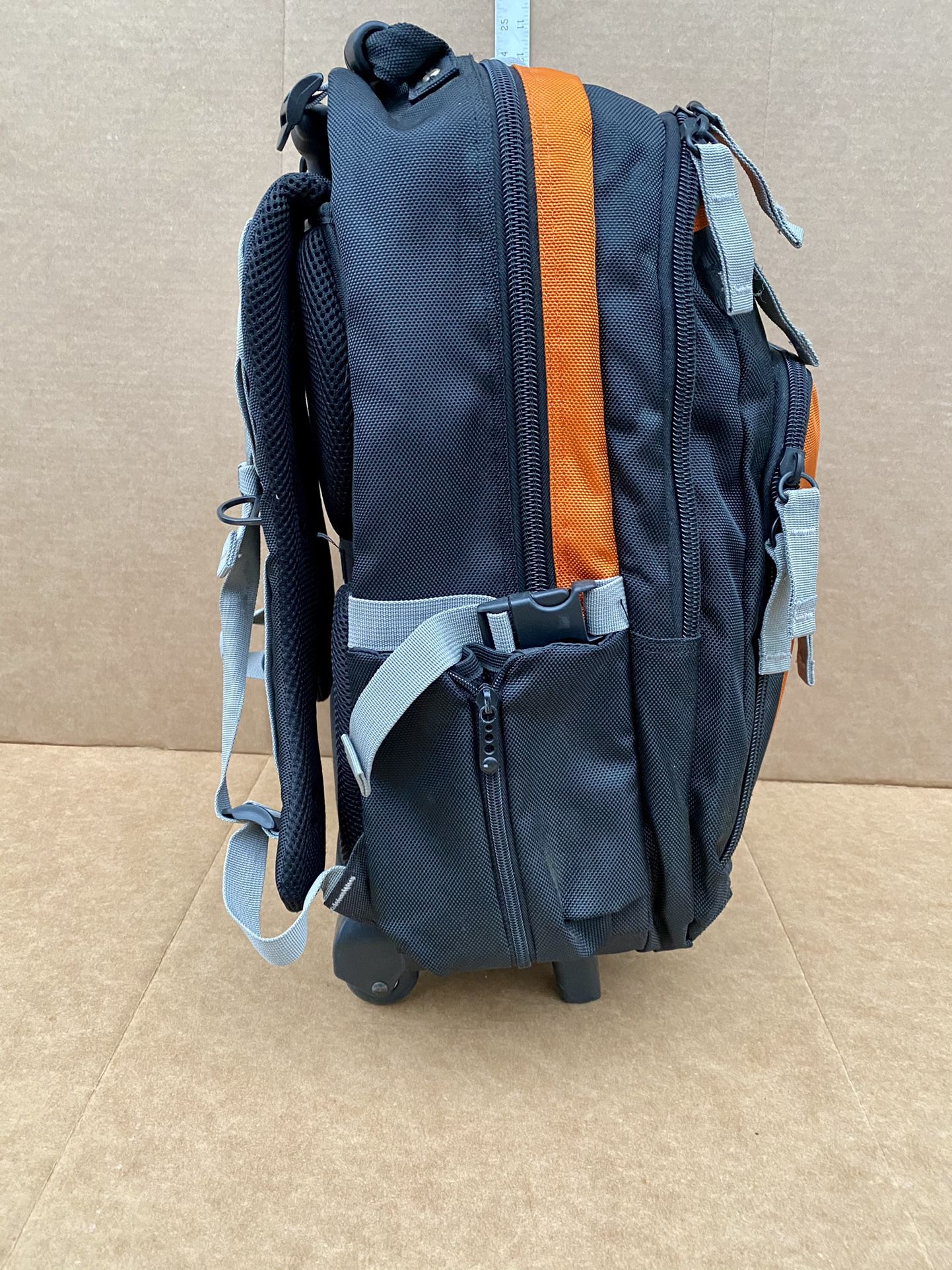 NWOT LEONIE / KIPLING Rolling Laptop Gear Backpack