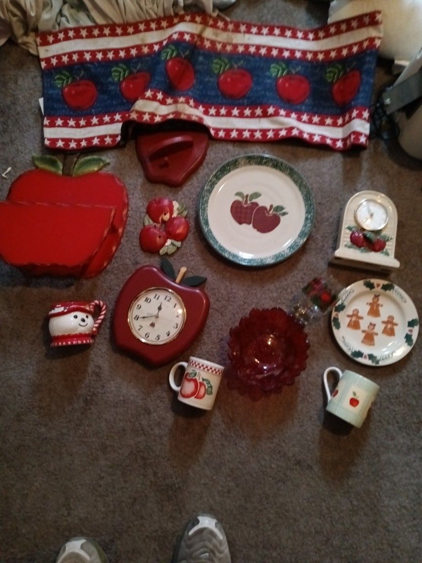 Apples Kitchen Collectibles