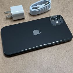 iPhone 11 - 64GB - UNLOCKED - Space Gray Thumbnail