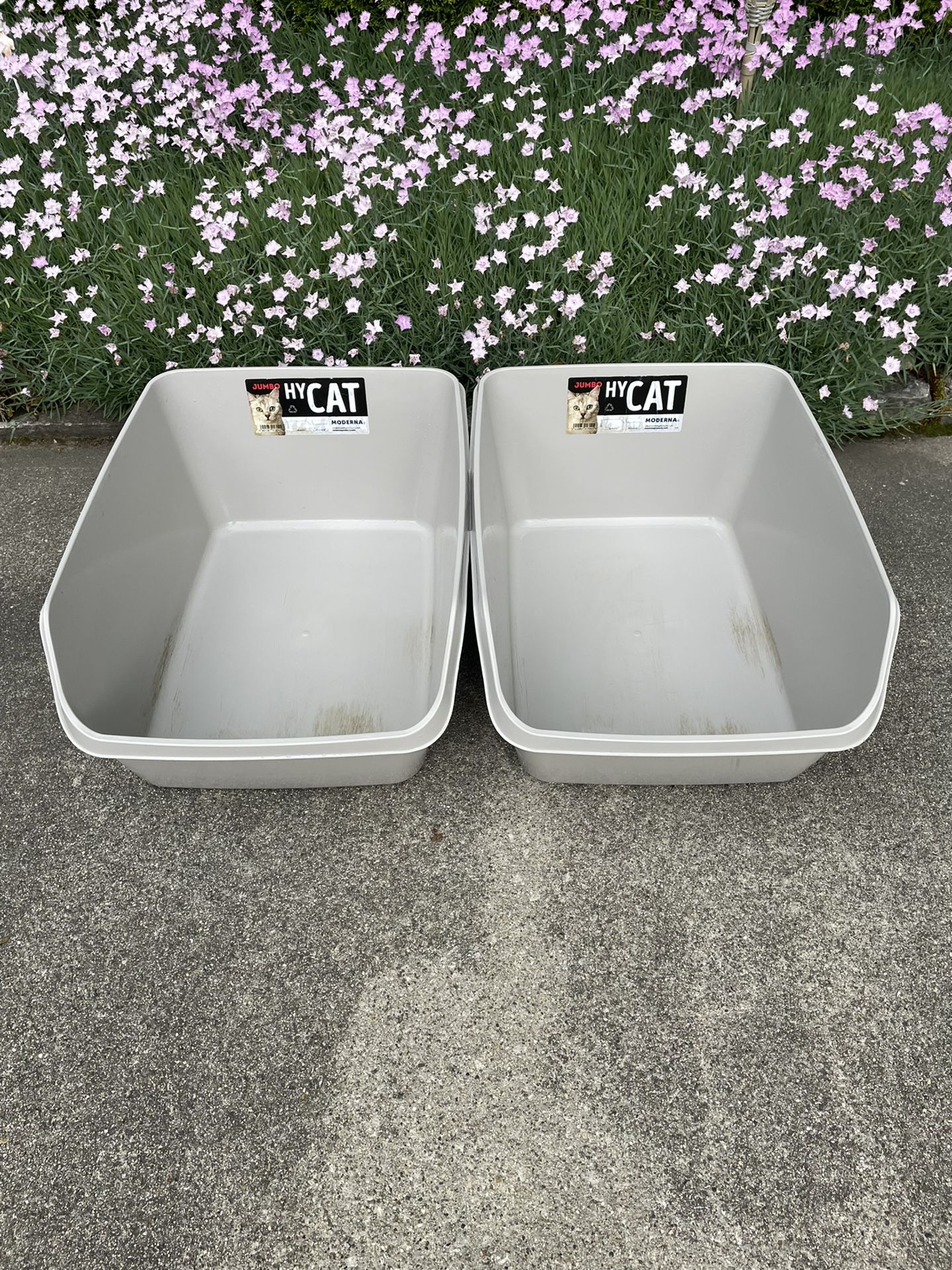 2 Cat Litter Boxes With High Sides 