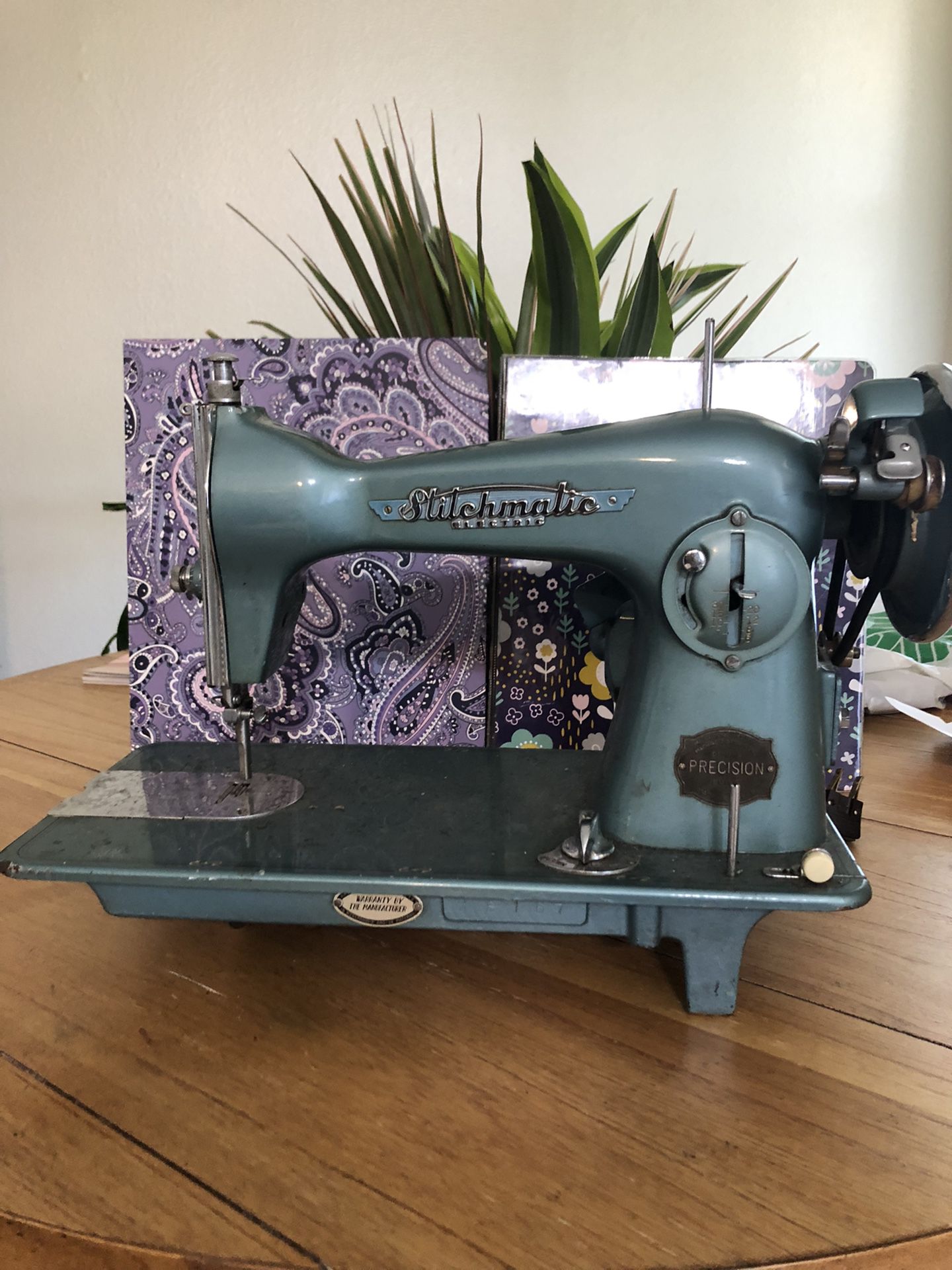 Sewing  Machine Stitchmatic Electric