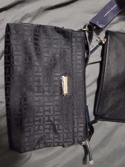 Tommy Hilfiger Purse Brand New Never Used  Thumbnail