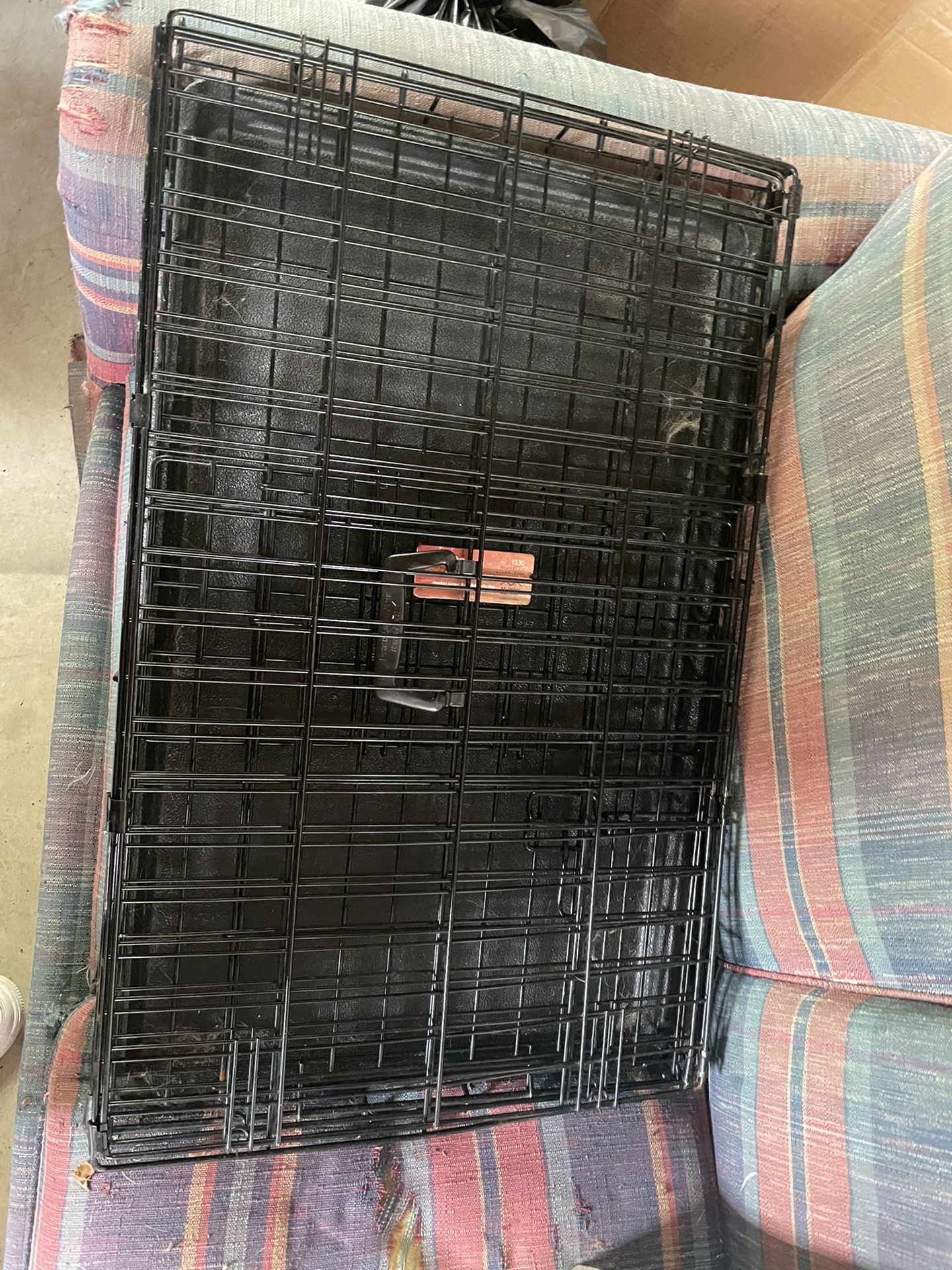 Black Medium Sized Dog Crate