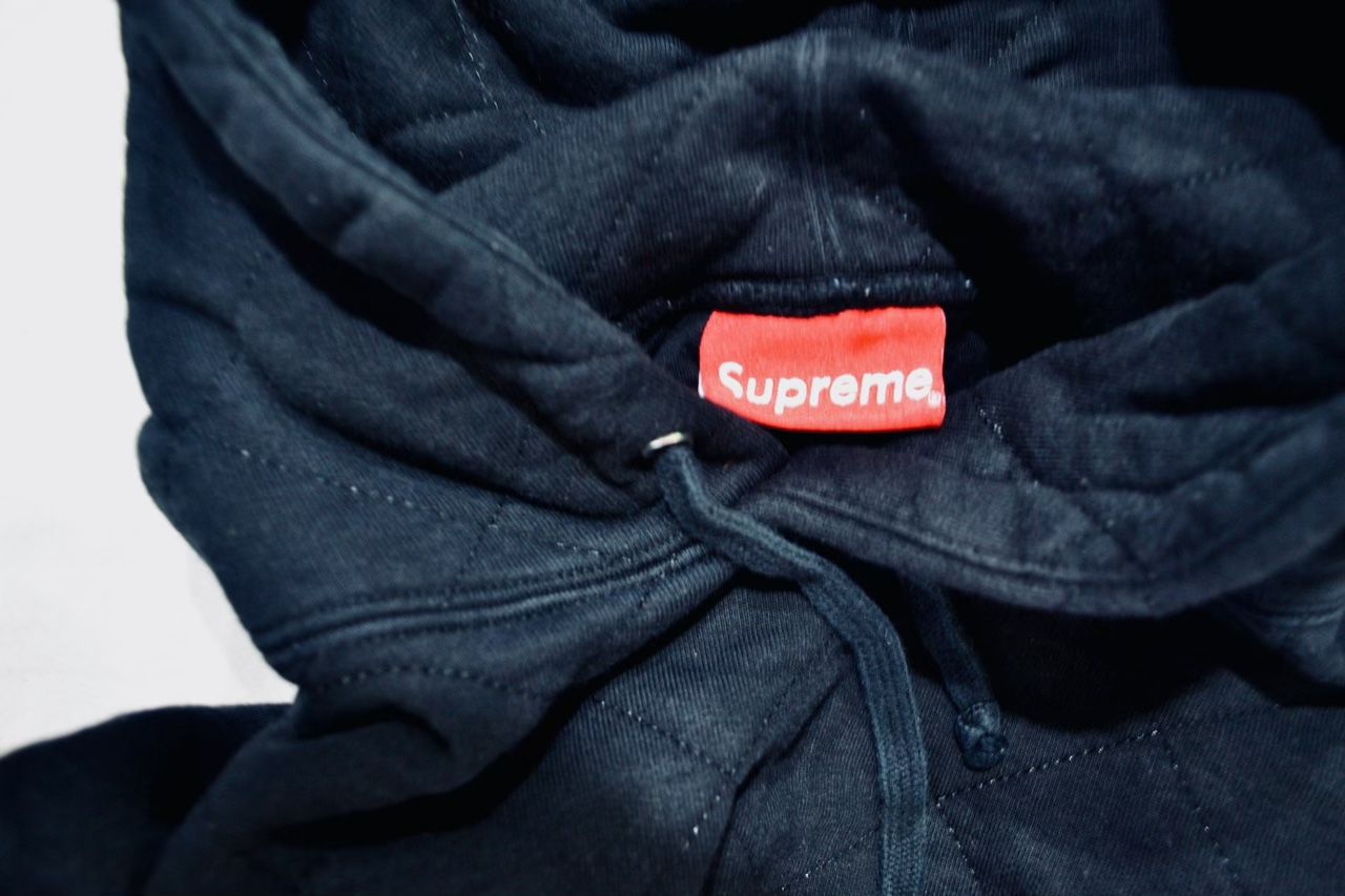 Authentic Supreme Quilted Hoodie Black M