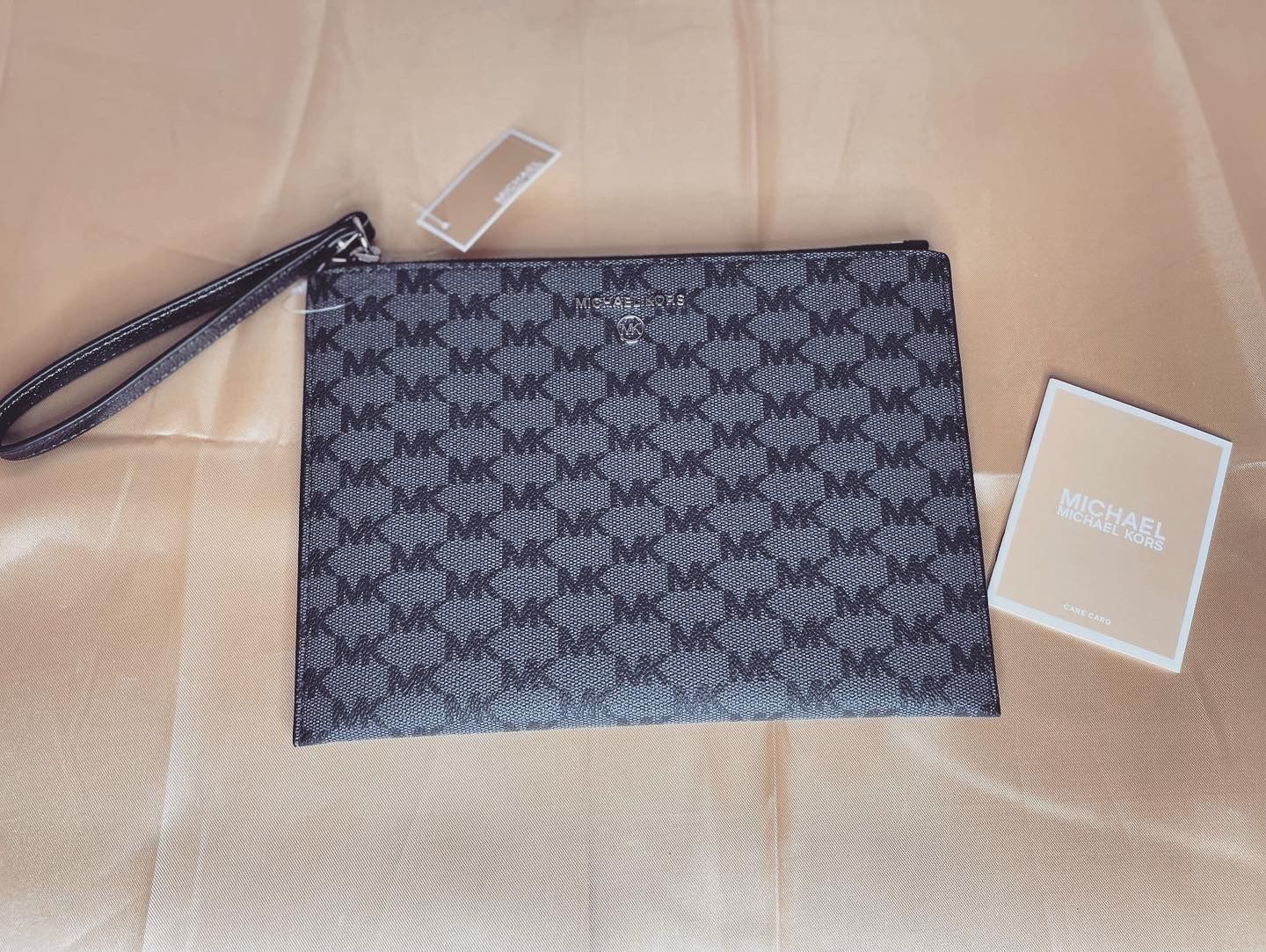 Michael Kors large wristlet purse