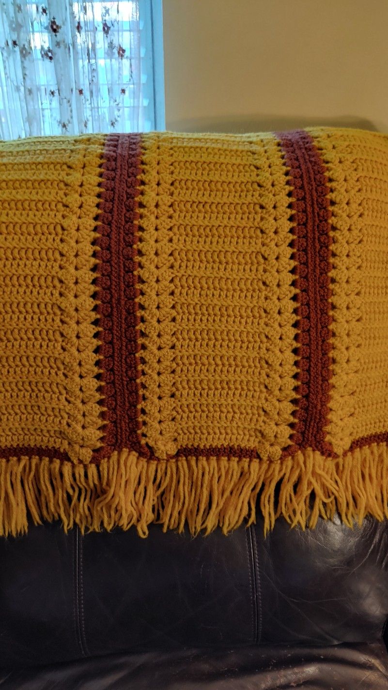 Washington Football Vintage Afghan Blanket Crochet NFL Fan Bedroom LivingroomThrow Red Gold