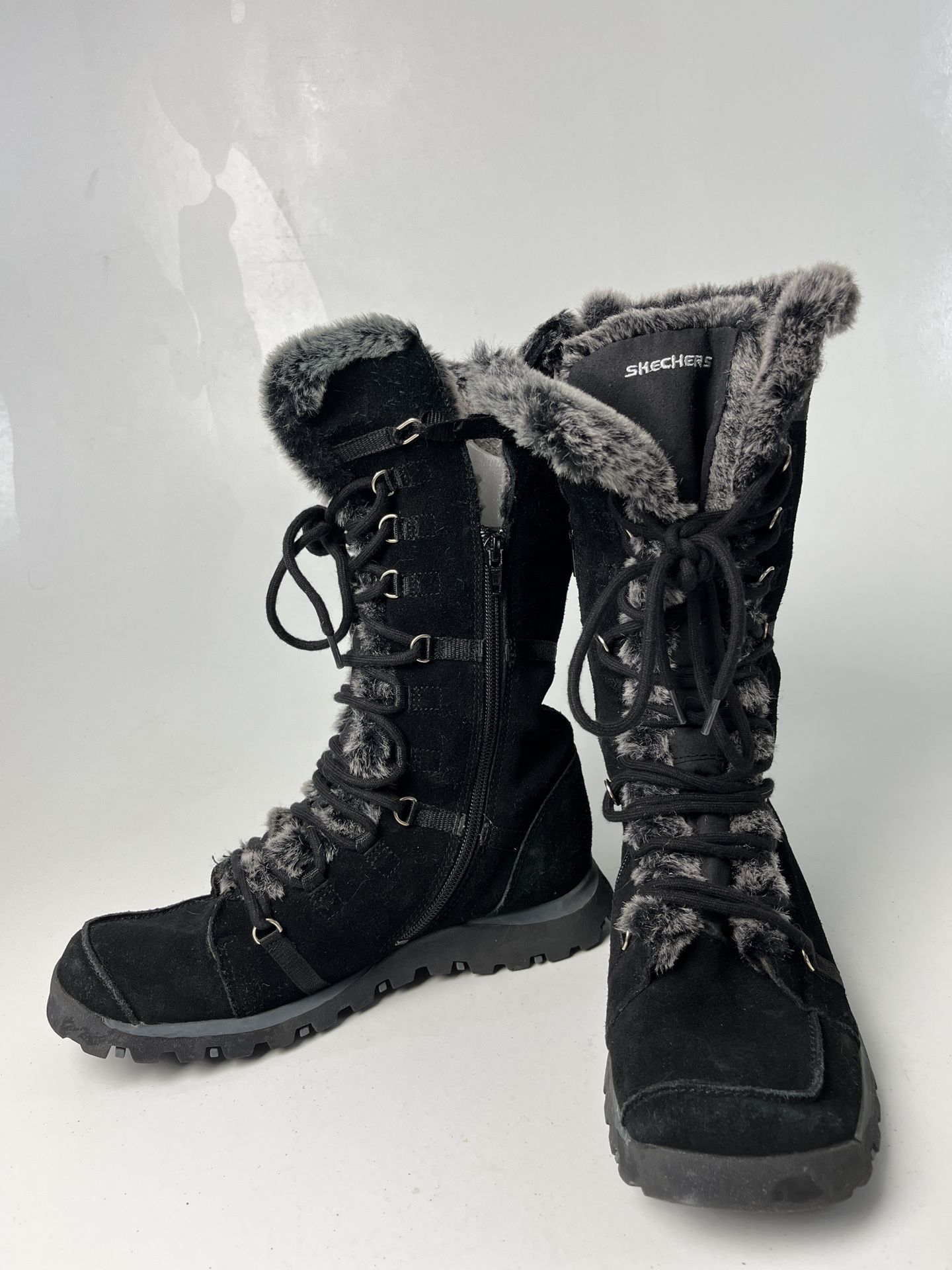Skechers Grand Jams Black Leather W/Faux Fur Boots Womens Size 9.5 Snow Winter   Good used condition may have marks from age and use.  See pics for mo
