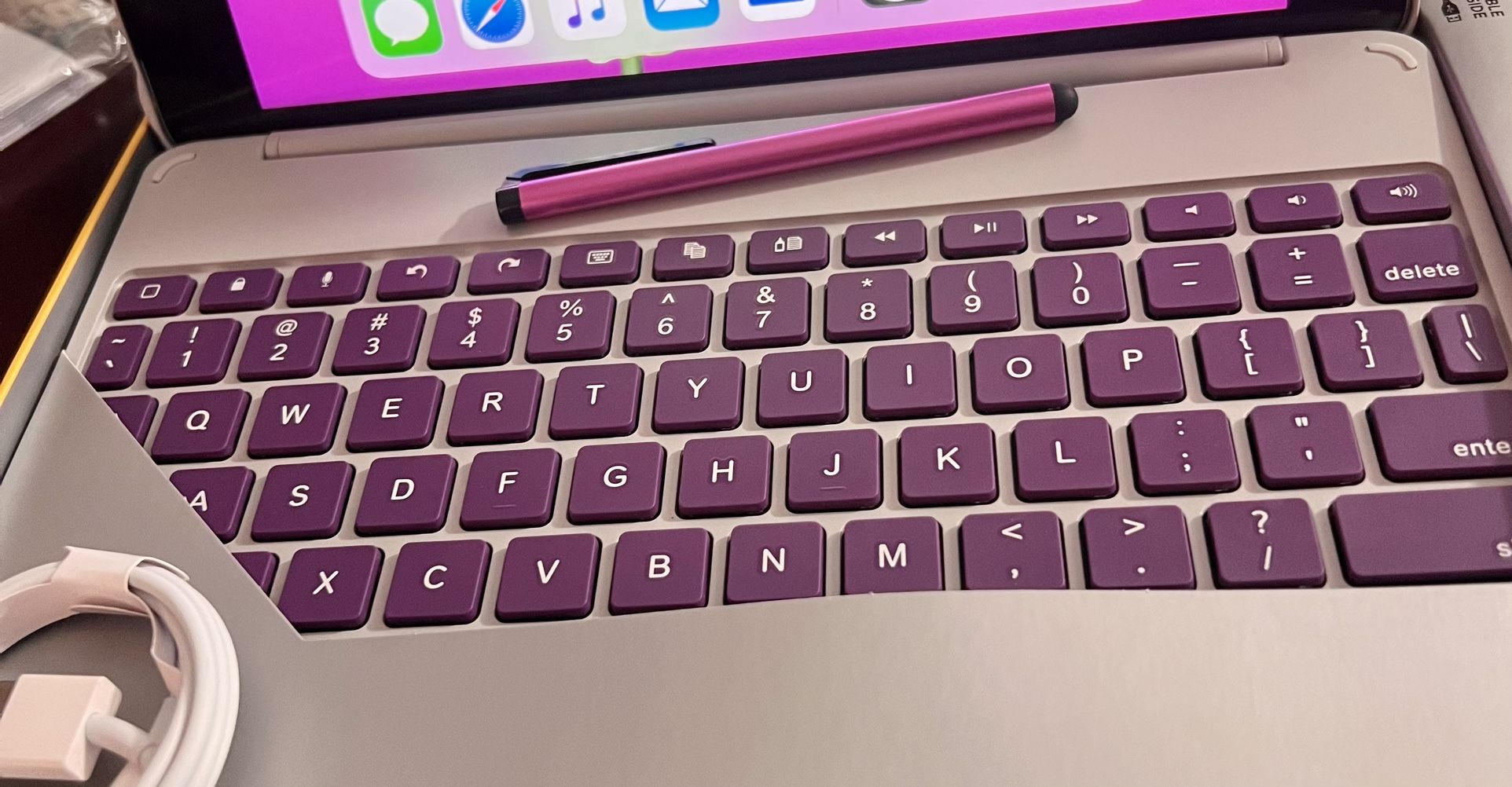 Apple iPad Air And New Keyboard Case And More GREAT GIFT