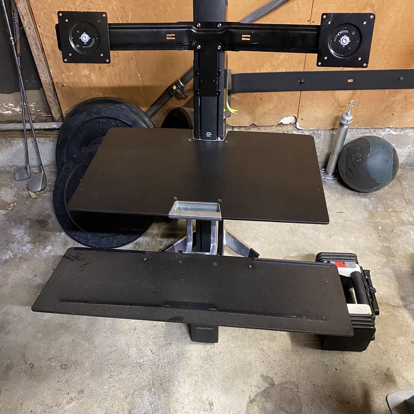 Ergotron Dual Monitor Sit/Stand Station