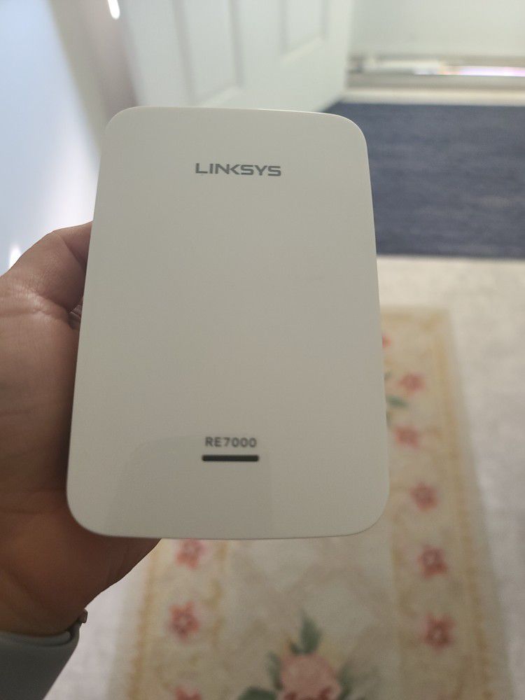 LinkSYs RE7000 wifi range booster