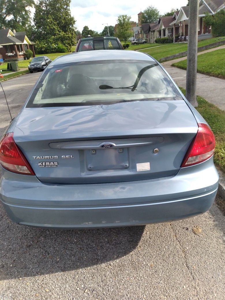 2008 Ford Taurus