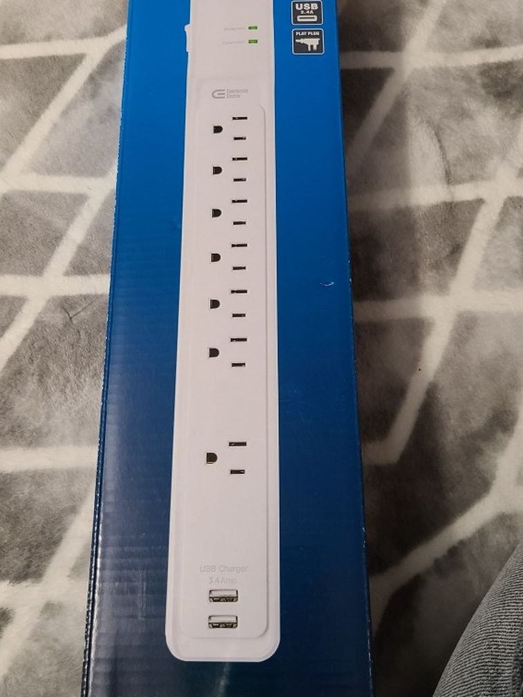 POWER STRIP MÚLTIPLE OUTLETS WITH PHONE CHARGER READY