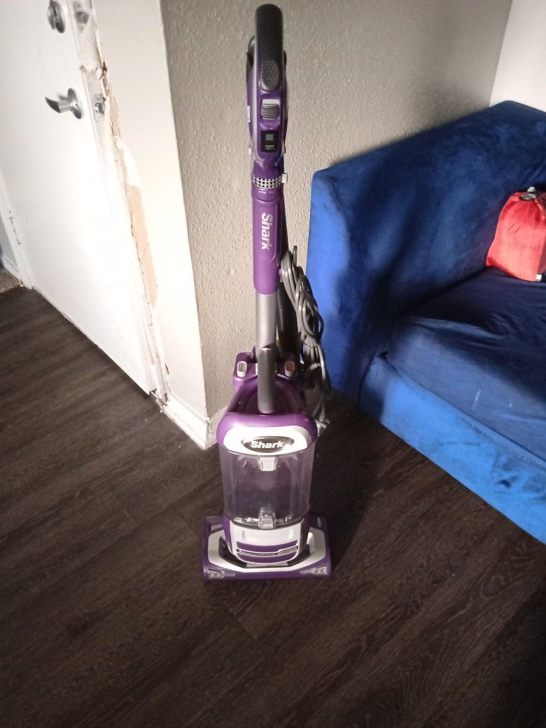 Vacuum Cleaner Shark