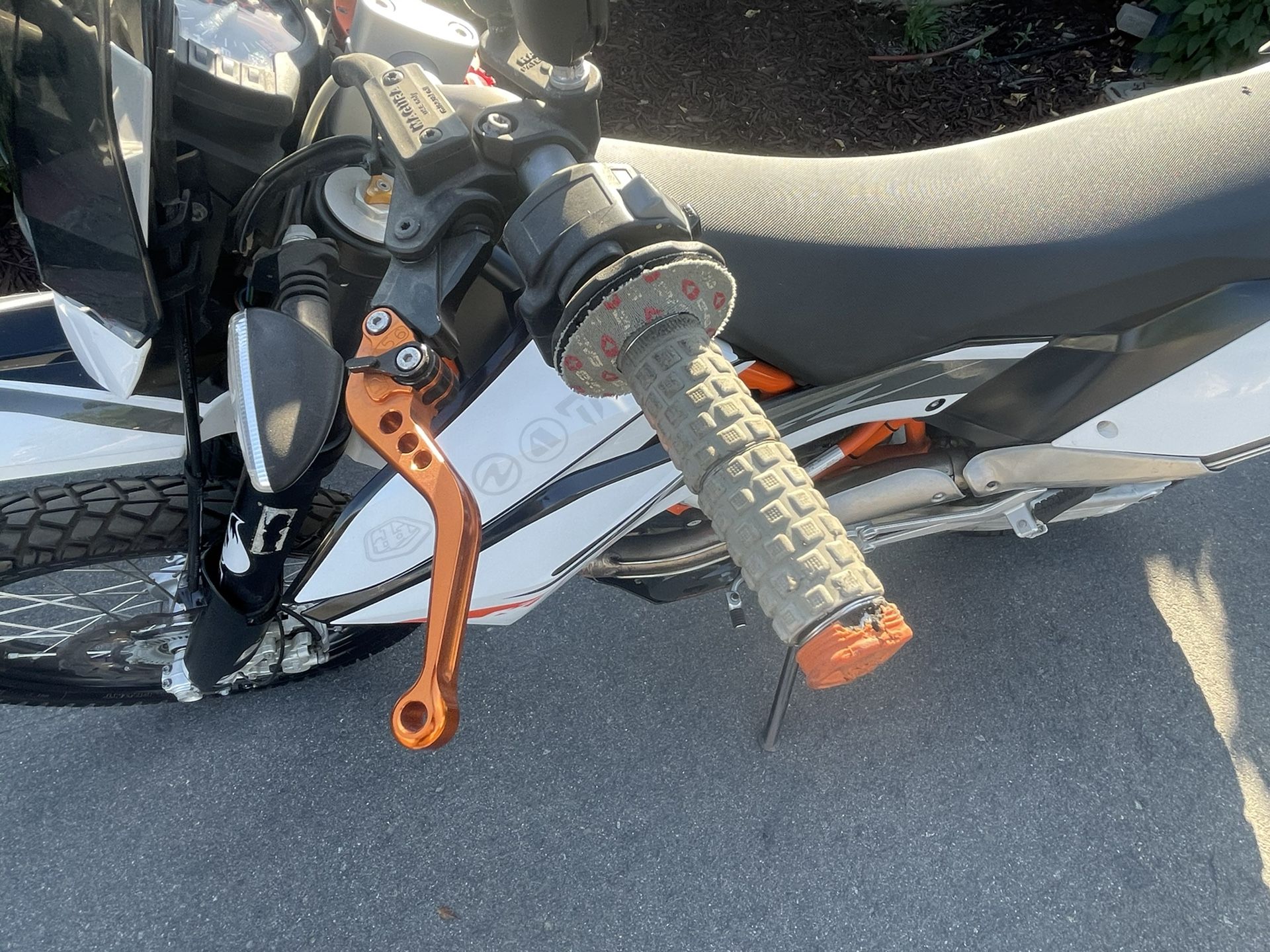 2015 KTM 690 r dual sport