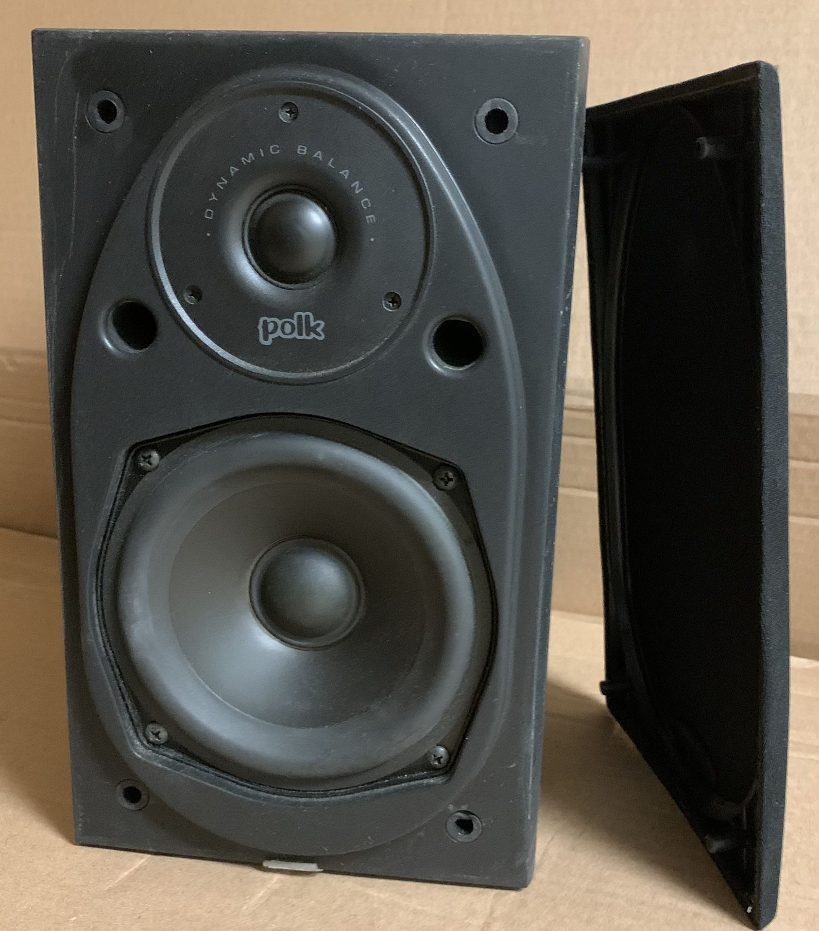 Tested and confirmed working great Single Polk Audio RT15i Dynamic Balance Bookshelf Speaker & WALL MOUNTS