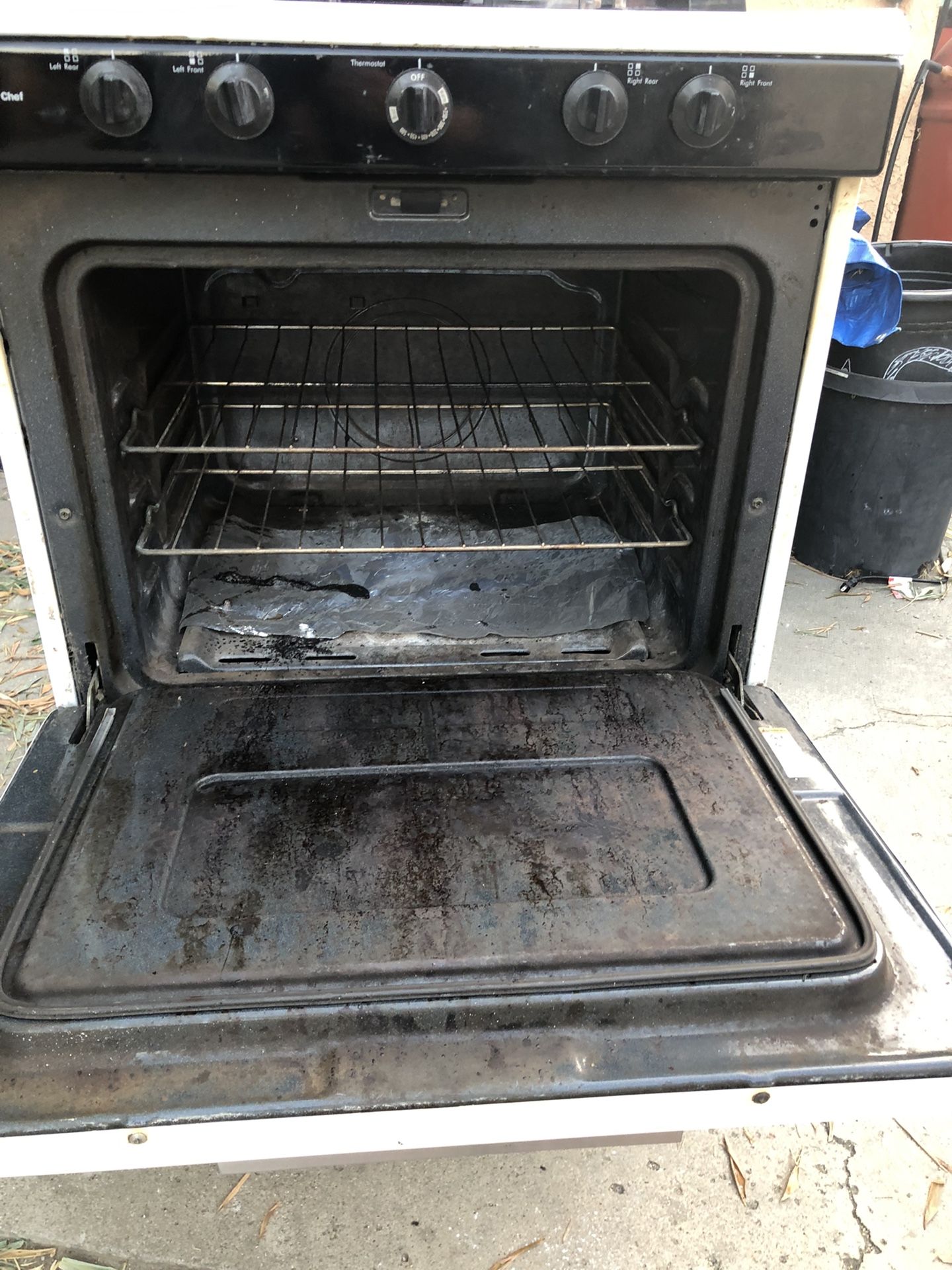 gas oven - stove