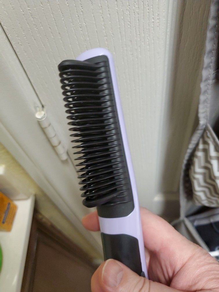 Calista Triangl Heated Detailer Hair Brush