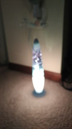 LOT OF 2 MOTION & GLITTER SHINE LAVA LAMPS ONE BASE AND CAP AND 2 BOTTLES ONE BLUE 1 RED SPARKLE Thumbnail