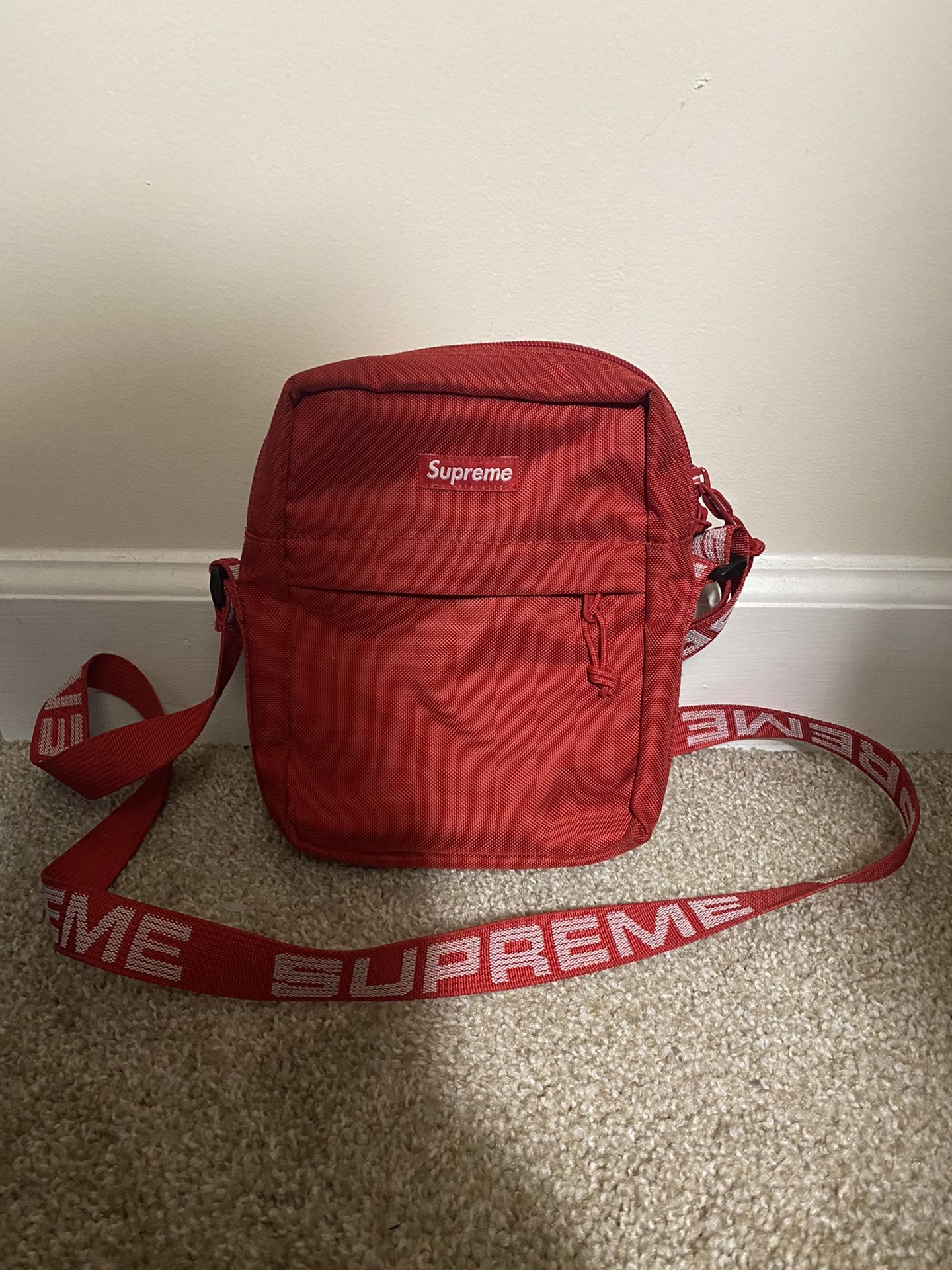 Supreme Shoulder Bag (SS18)