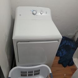 Samsung Front Load Washer & G.E Dryer Thumbnail