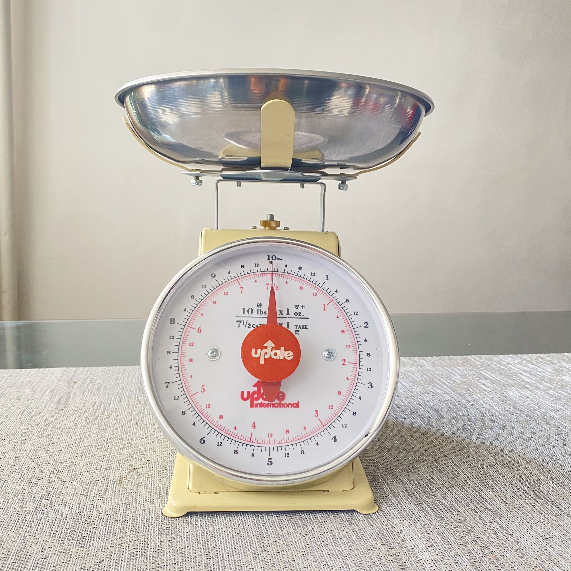 Update UP-710T 7" Fixed Dial Scale - 10 lb Capacity, 1 oz Graduations