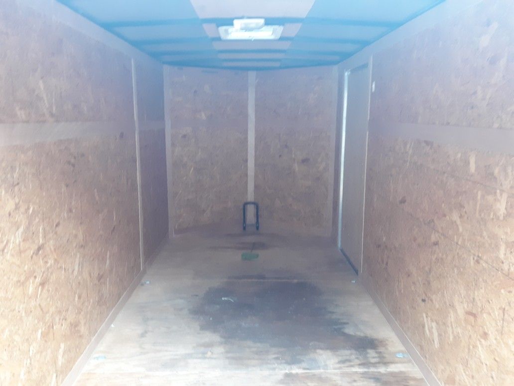 6 x 12 enclosed trailer