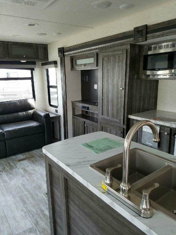 2019 HIGHLAND RIDGE OPEN RANGE 27RLI ULTRA LITE TRAVEL TRAILER
