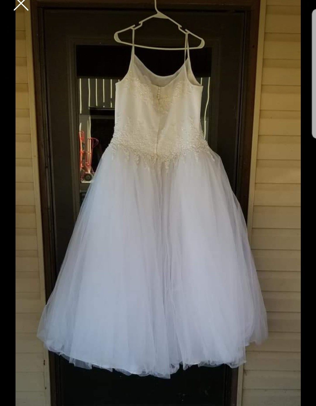 Wedding dress