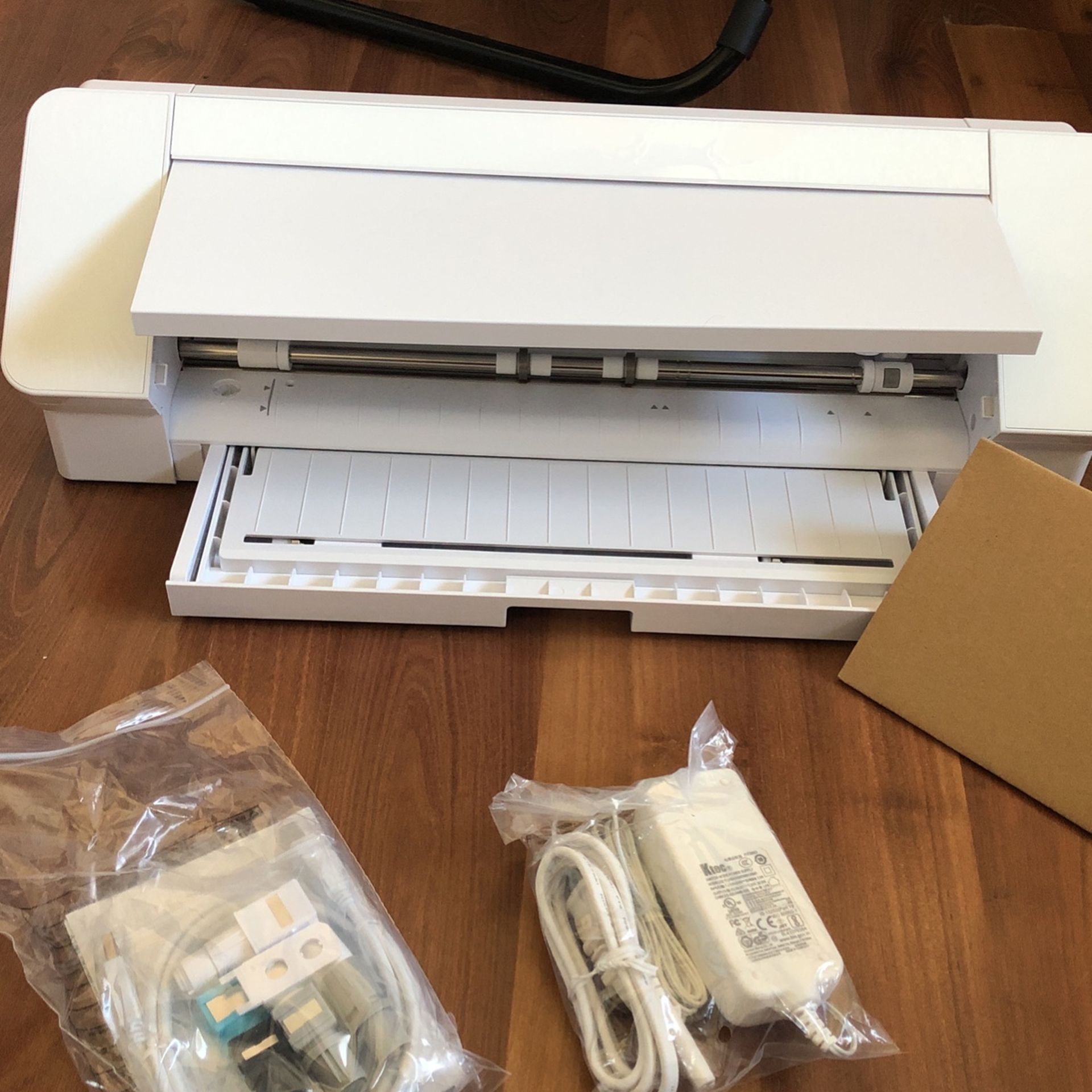 White Silhouette Cameo 4 Cutting Machine