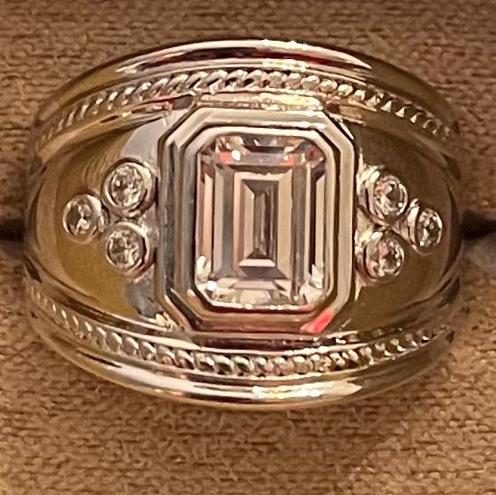 Bella Luce Emerald Cut Center Size 8