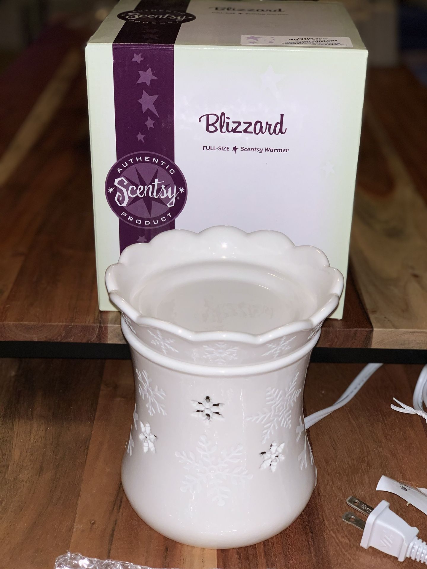New ! Scentsy warmer