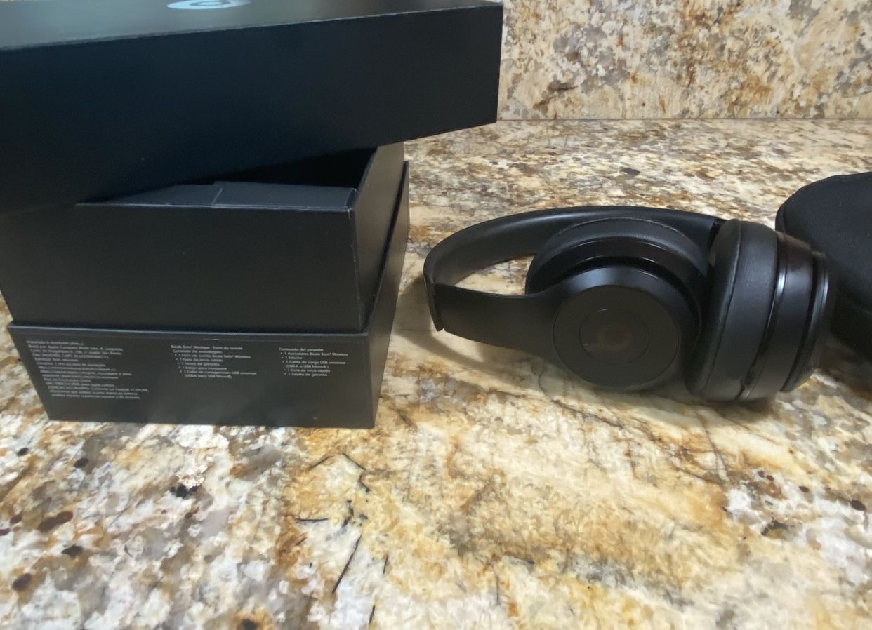 Beats Solo 3 Wireless Headphones